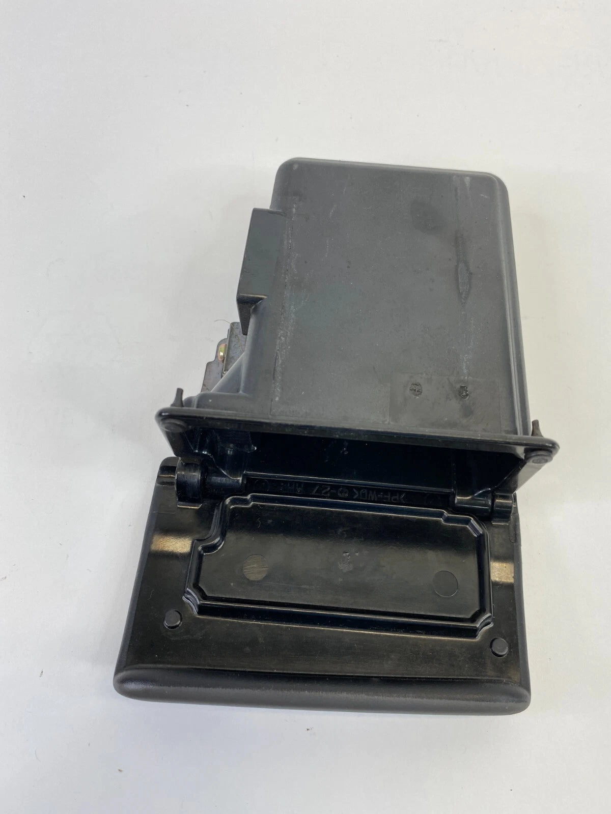 1998-2005 LEXUS GS300 REAR RIGHT SIDE DOOR PANEL INSERT ASHTRAY 74131-30200 OEM