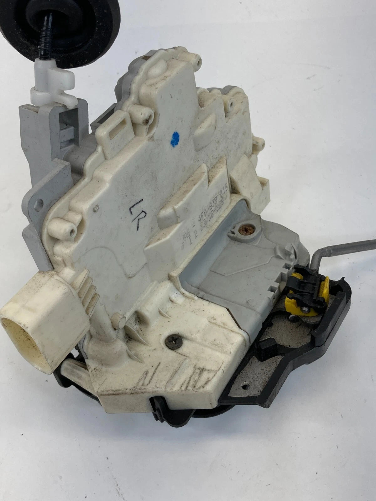 2006-2011 AUDI A6 REAR LEFT SIDE DOOR LATCH RELEASE ACTUATOR 4F1-839-015C OEM
