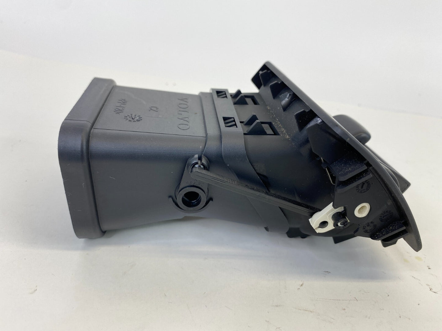 2004-2007 Volvo S40 Right Passenger Dash AC Air Vent Grille Outlet OEM