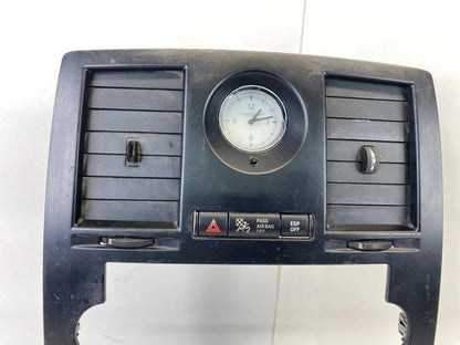 2005-2007 CHRYSLER 300 DASH RADIO BEZEL W/ AIR VENTS PANEL & CLOCK 04602385AC