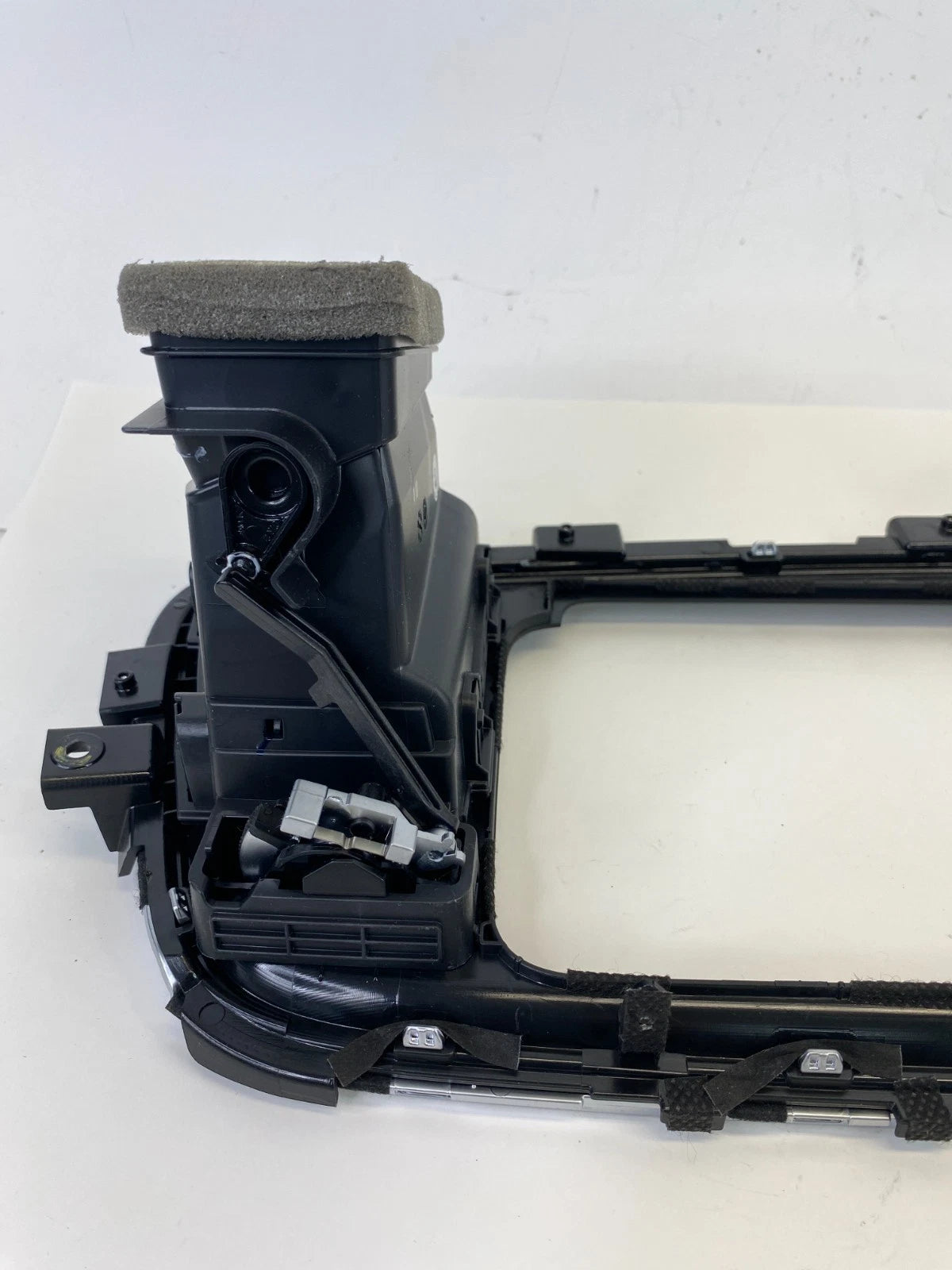 2014-2016 KIA OPTIMA CENTER DASH RADIO BEZEL AIR VENT OUTLET DUCT 97410-2TAA0