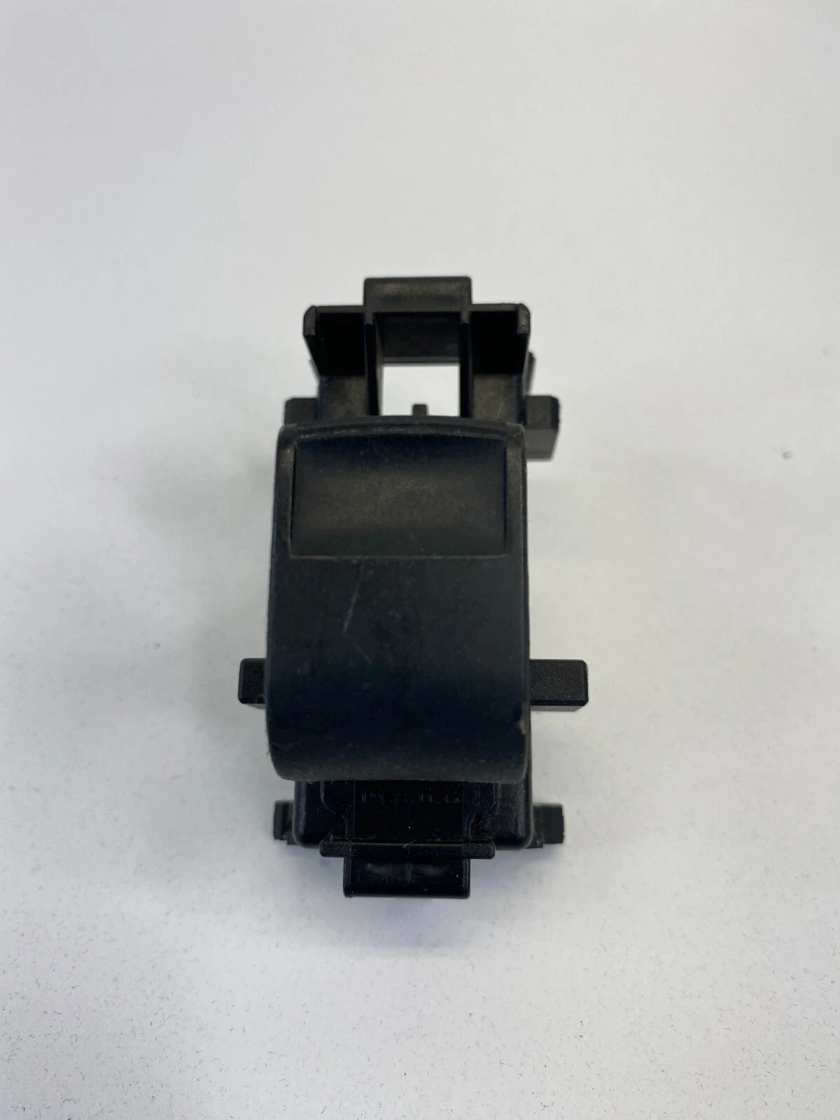 2009-2013 TOYOTA MATRIX REAR RIGHT PASSENGER DOOR POWER WINDOW BUTTON SWITCH OEM