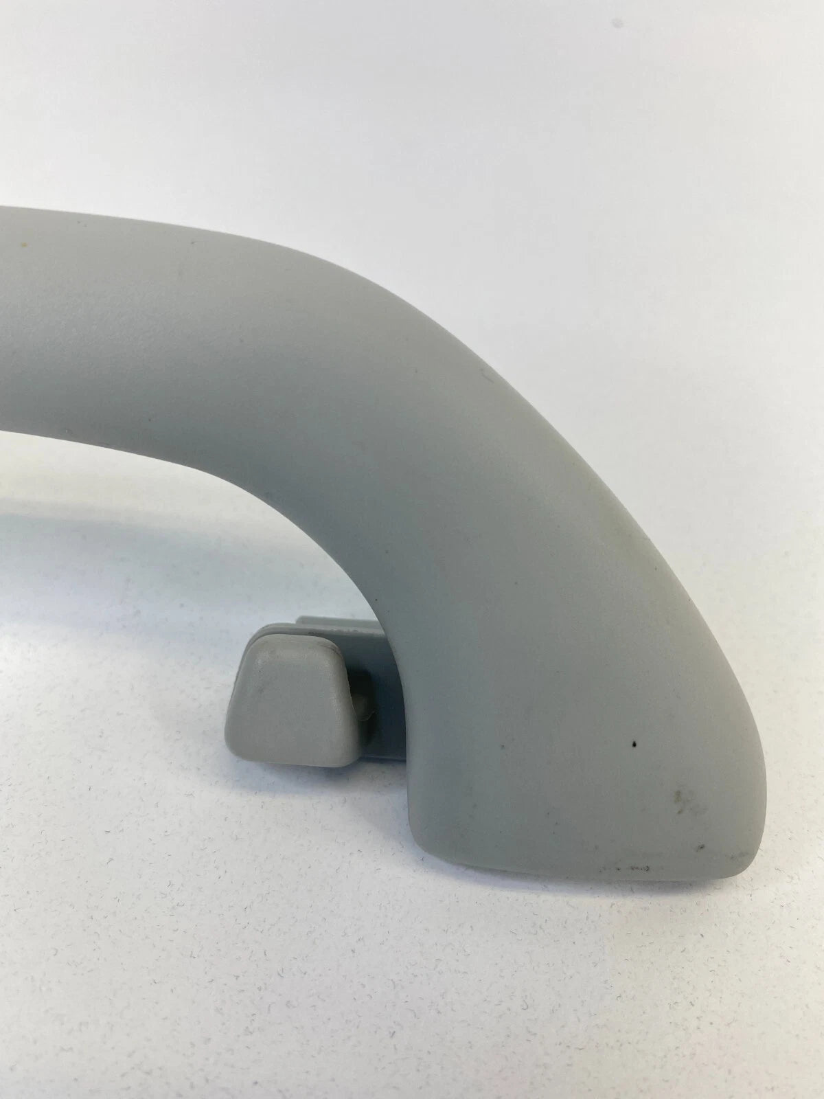 08-10 VOLKSWAGEN PASSAT REAR RIGHT INNER ROOF GRAB GRIP ASSIST HANDLE K0857607