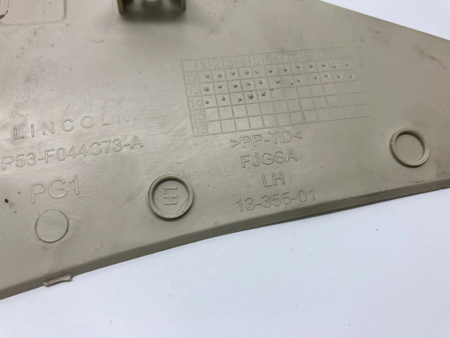 15 16 LINCOLN MKZ CENTER CONSOLE LEFT DRIVER SIDE COVER TRIM DP53-F044C73-A OEM