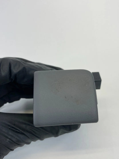 2010 2011 10 11 TOYOTA PRIUS GLOVE BOX LATCH LOCK RELEASE BUTTON OEM