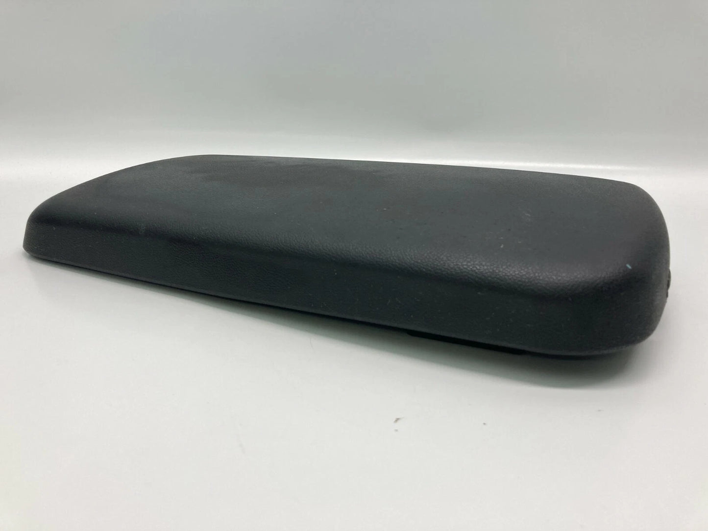 2005 2006 2007 2008 2009 2010 PONTIAC G6 CENTER CONSOLE ARMREST LID COVER OEM