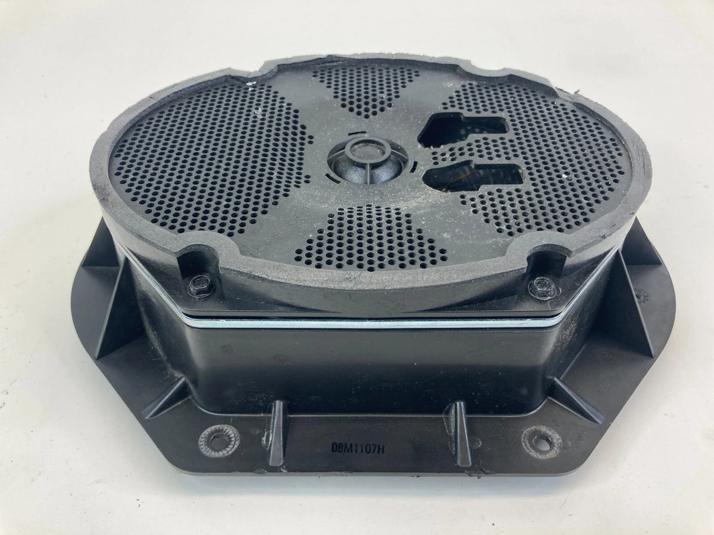2009-2019 FORD FLEX REAR RIGHT BACK SIDE DOOR SPEAKER AUDIO 8A8T-18808-BA