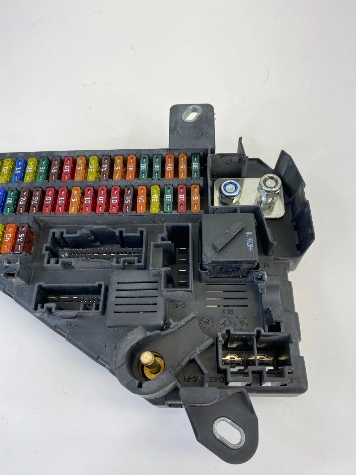 2006-2010 BMW 550I 4.8L AT REAR TRUNK POWER DISTRIBUTION FUSE RELAY BOX OEM