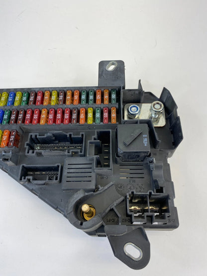 2006-2010 BMW 550I 4.8L AT REAR TRUNK POWER DISTRIBUTION FUSE RELAY BOX OEM