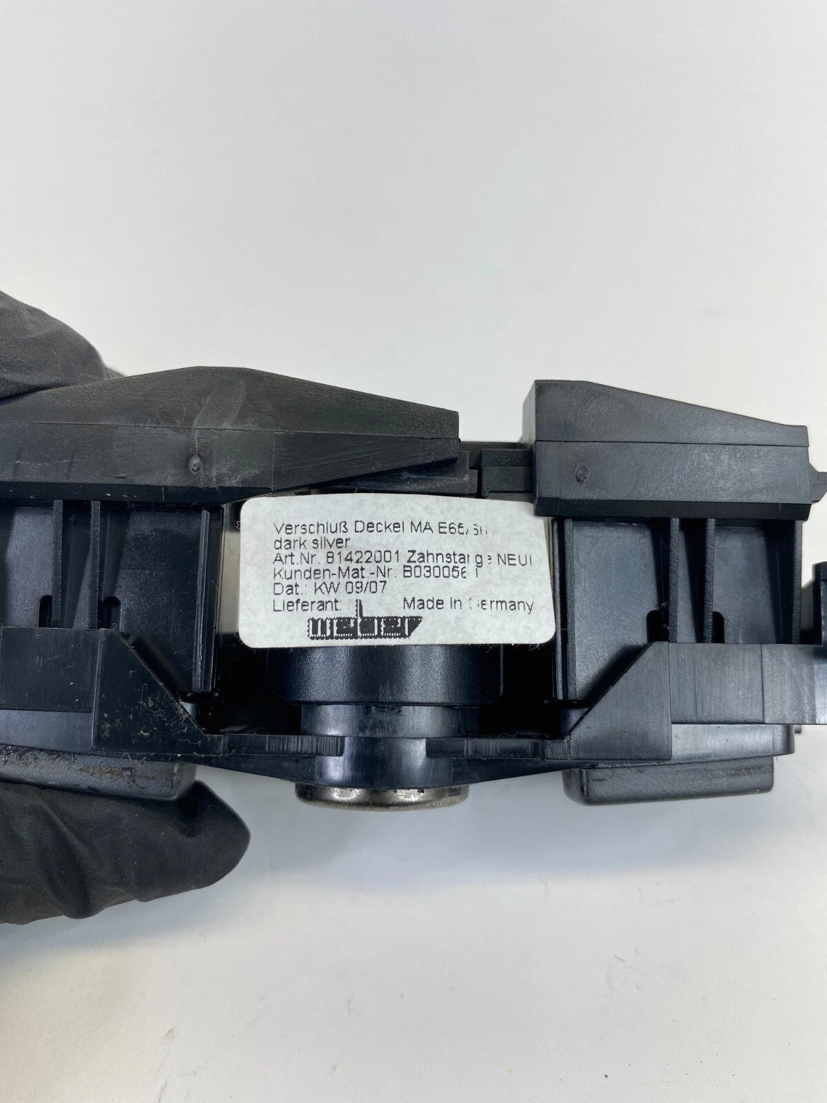 2002-2005 BMW 745I 745LI CENTER CONSOLE LID ARMREST ARM REST OPEN SWITCH LOCK