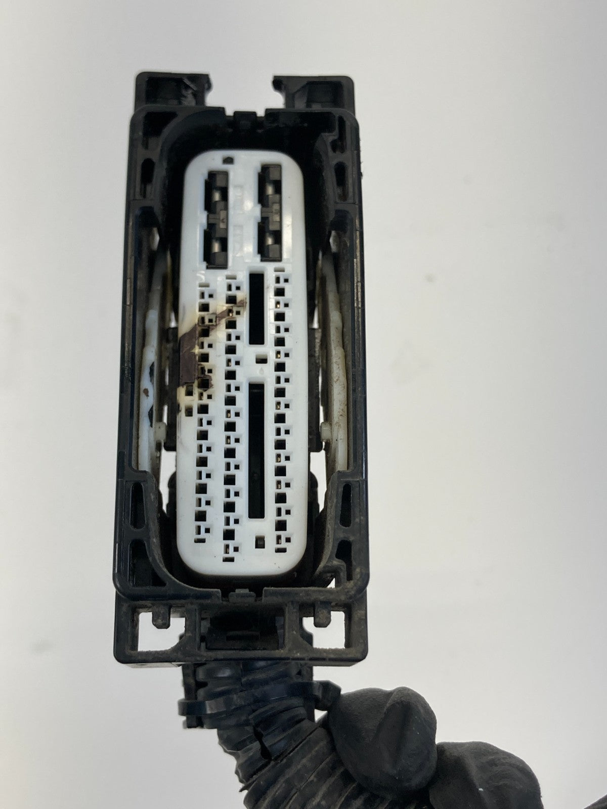 2016 2017 Honda Accord CVT 2.4L ABS Anti Lock Brake Module Connector Socket OEM