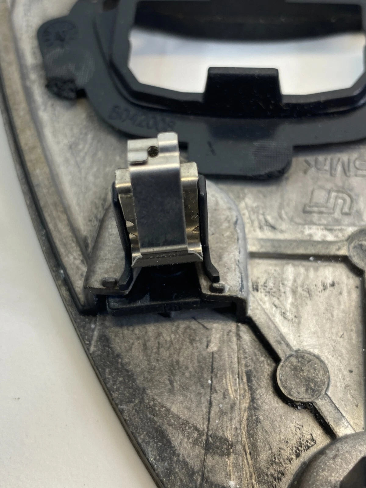 2008-2010 BMW 550I CENTER CONSOLE SHIFTER TRIM PANEL BEZEL 51166974707-01 OEM