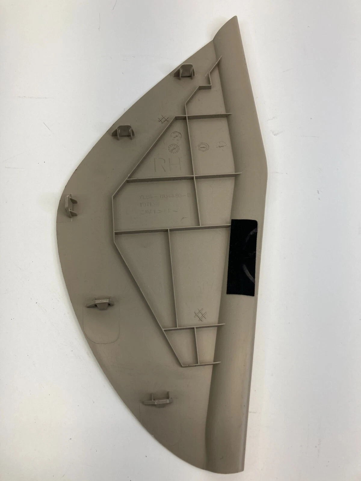 2003 FORD ESCAPE FRONT DASH RIGHT SIDE END CAP COVER TRIM PANEL YL84-7804480-B