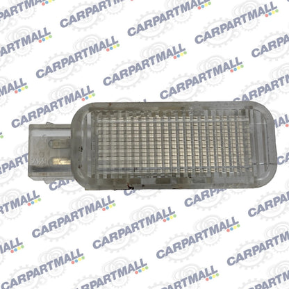 05-18 AUDI A6 QUATTRO GLOVE BOX LIGHT PANEL COURTESY LAMP LIGHT 8D0947415 OEM