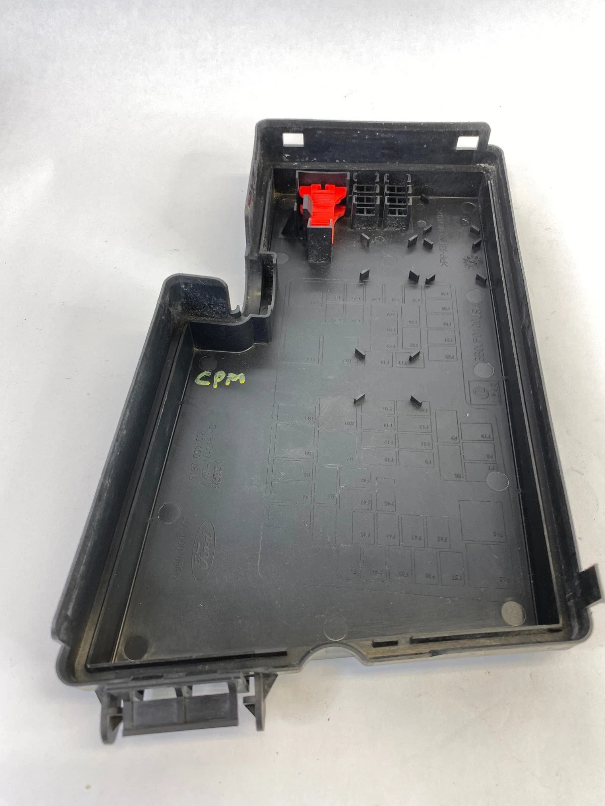 2012-2014 FORD FOCUS ENGINE BAY UNDERHOOD FUSE BOX LID COVER OEM AV6T-14A076-AB