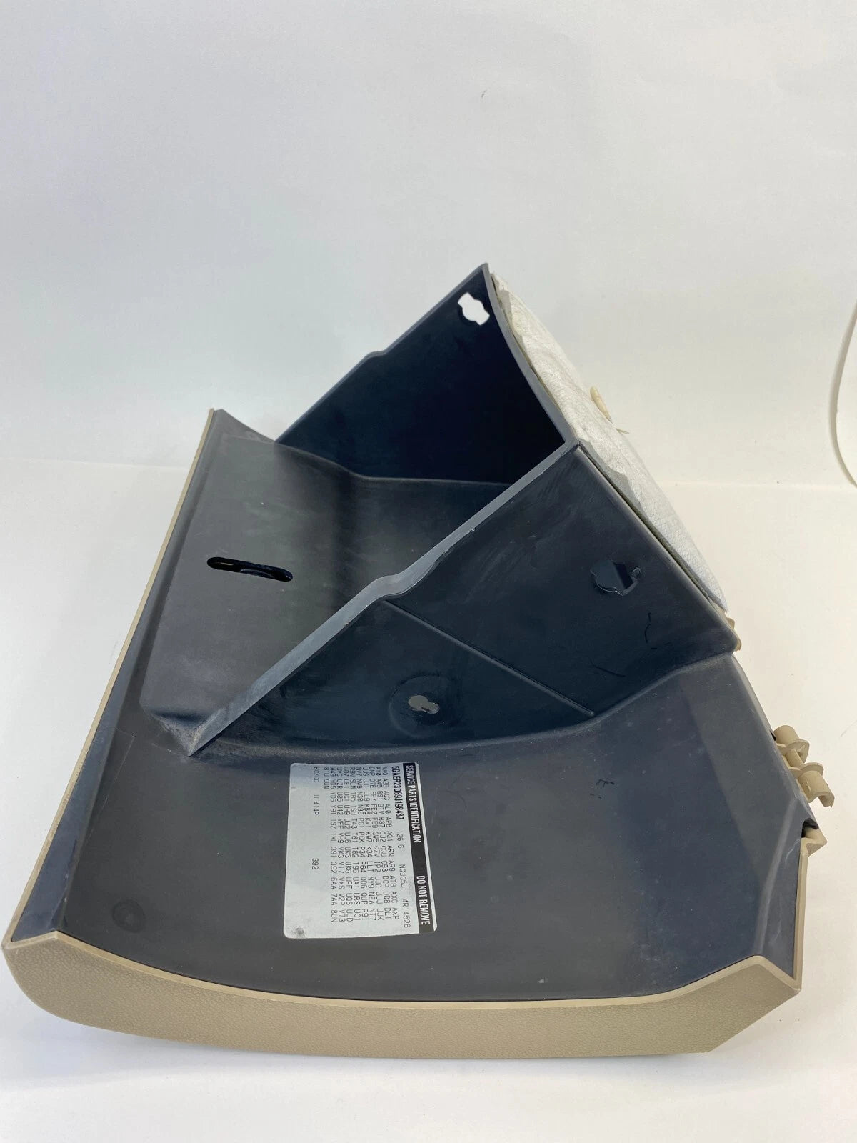 08 09 10 11 12 BUICK ENCLAVE GLOVE BOX STORAGE COMPARTMENT ASSEMBLY OEM