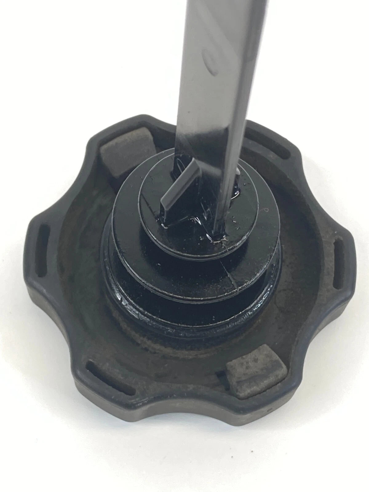 2006-2010 JEEP COMMANDER POWER STEERING FLUID RESERVOIR TANK CAP COVER LID OEM