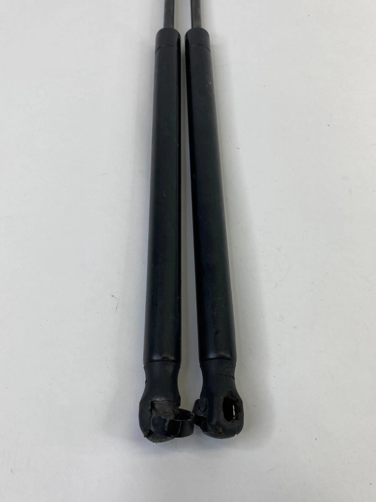 2012-2019 FIAT 500 HATCHBACK REAR TRUNK LIFTGATE SUPPORT SHOCK STRUTS PAIR OEM
