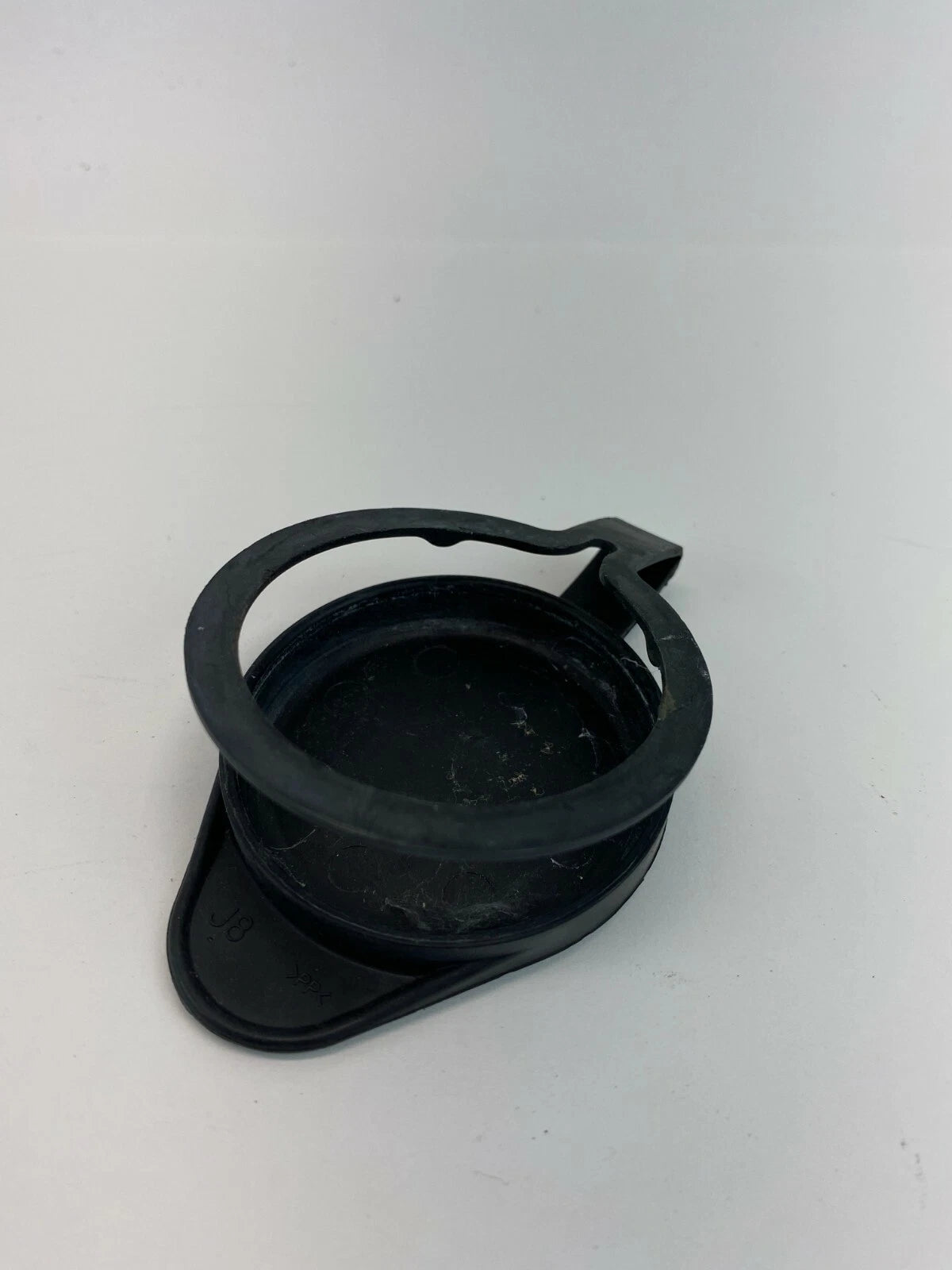 2002-2010 SATURN VUE WINDSHIELD WIPER FLUID RESERVOIR CAP COVER OEM