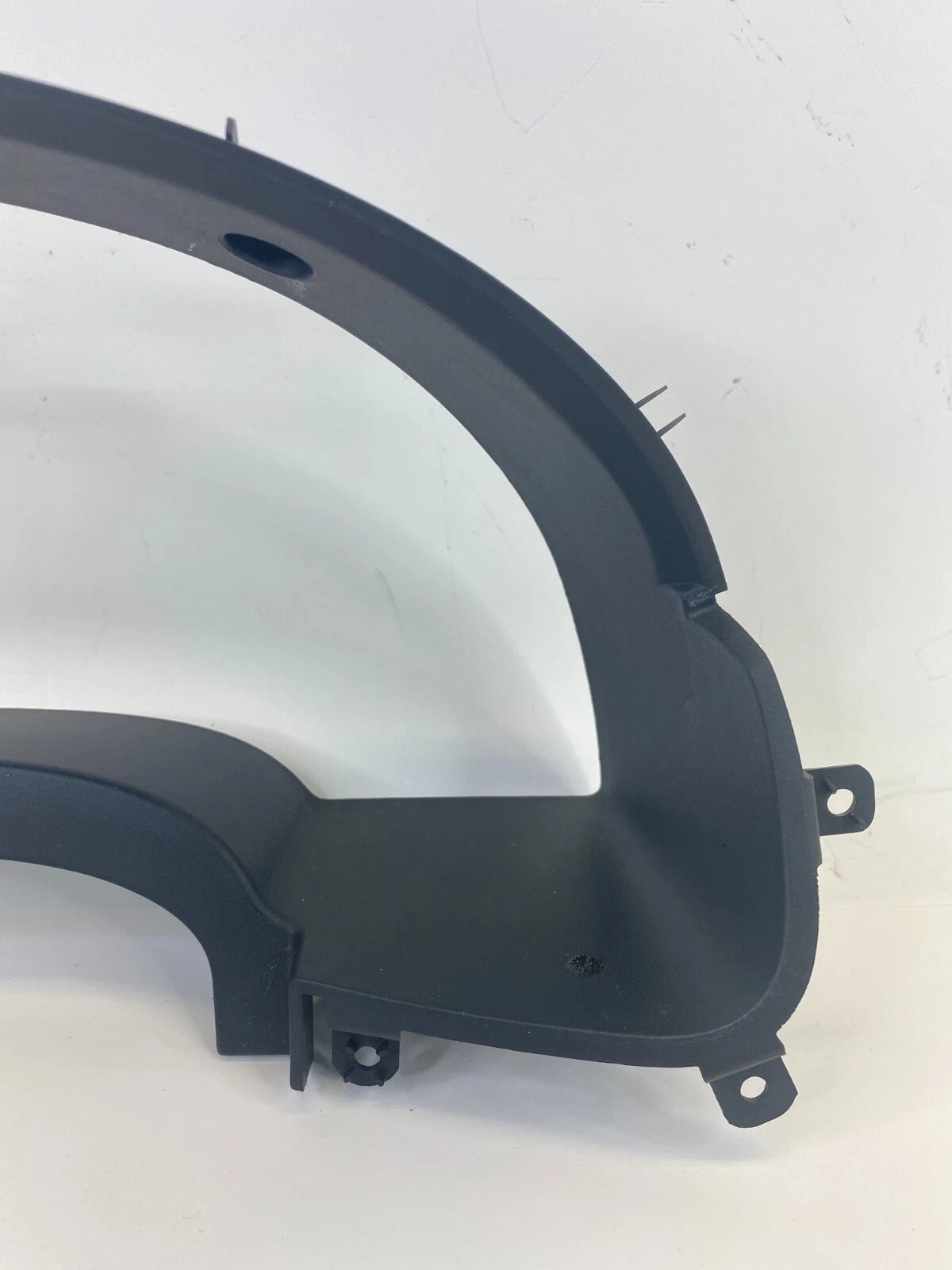 2007-2009 SUZUKI XL-7 XL7 INSTRUMENT CLUSTER SPEEDOMTER COVER TRIM BEZEL OEM