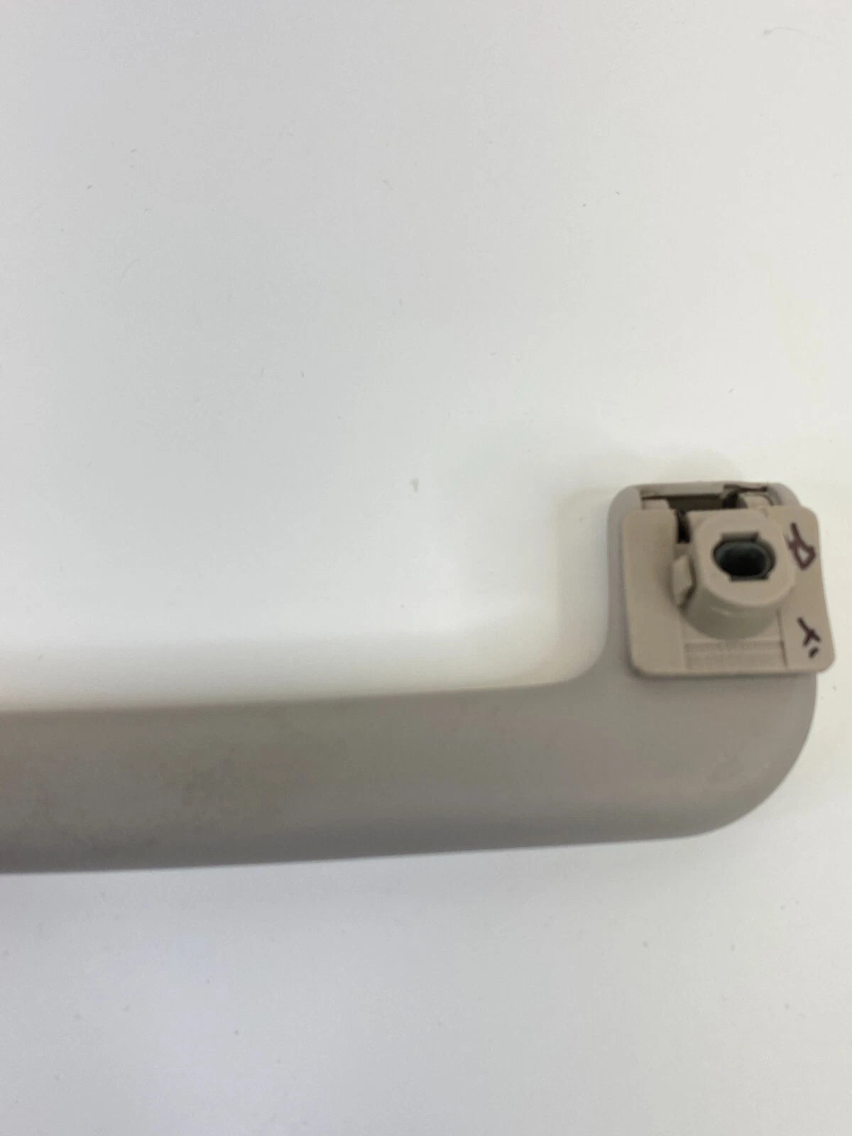 98-01 AUDI A6 QUATTRO FRONT RIGHT SIDE ROOF INNER GRAB GRIP HANDLE 4B0857608 OEM