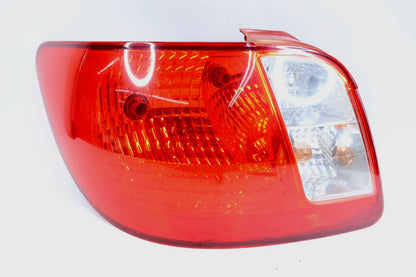 2006-2011 KIA RIO SEDAN REAR LEFT DRIVER SIDE TAIL LIGHT TAILLIGHT TAIL LAMP