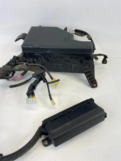 2004-2009 TOYOTA PRIUS 1.5L A/T ENGINE FUSE BOX RELAY BLOCK W/ SMALL FUSE OEM