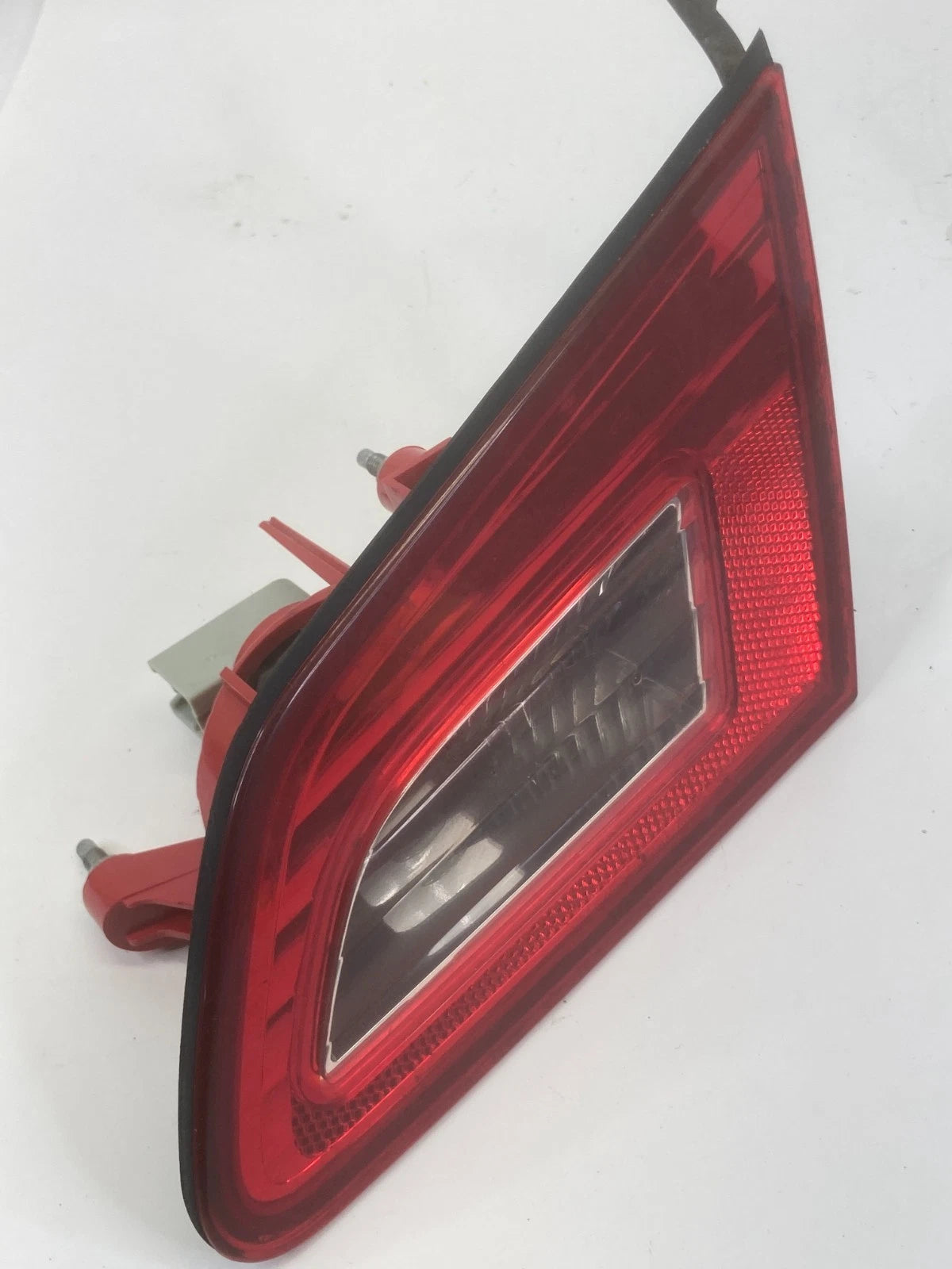 2009-2013 INFINITI G37 SEDAN TAILLIGHT RH INNER TRUNK MOUNTED LAMP OEM FACTORY