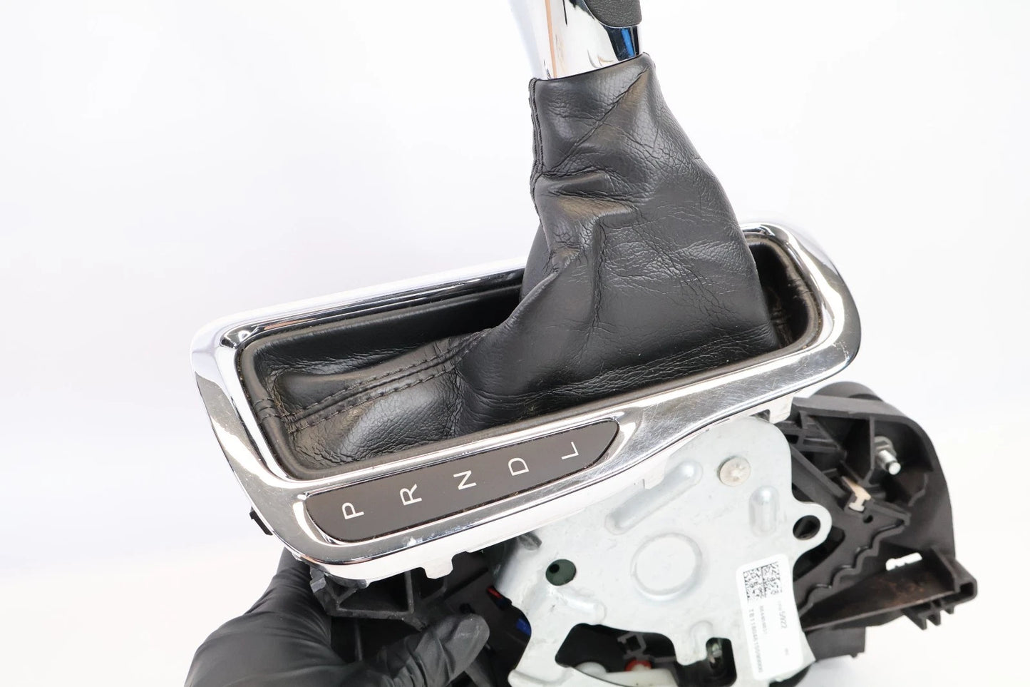 2016-2018 CHEVROLET CRUZE AUTOMATIC TRANSMISSION FLOOR GEAR SHIFTER LEVER HANDLE