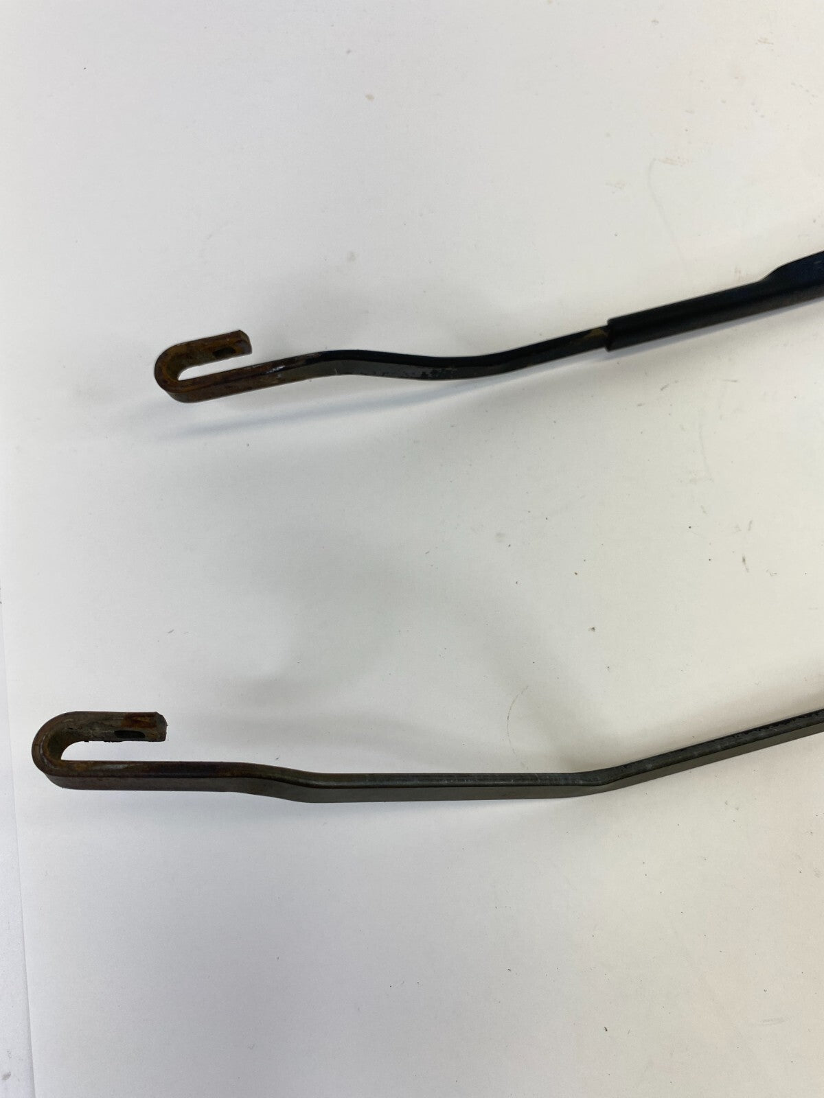 2002-2006 Nissan Altima Front Left & Right Windshield Wiper Arm Pair Set OEM