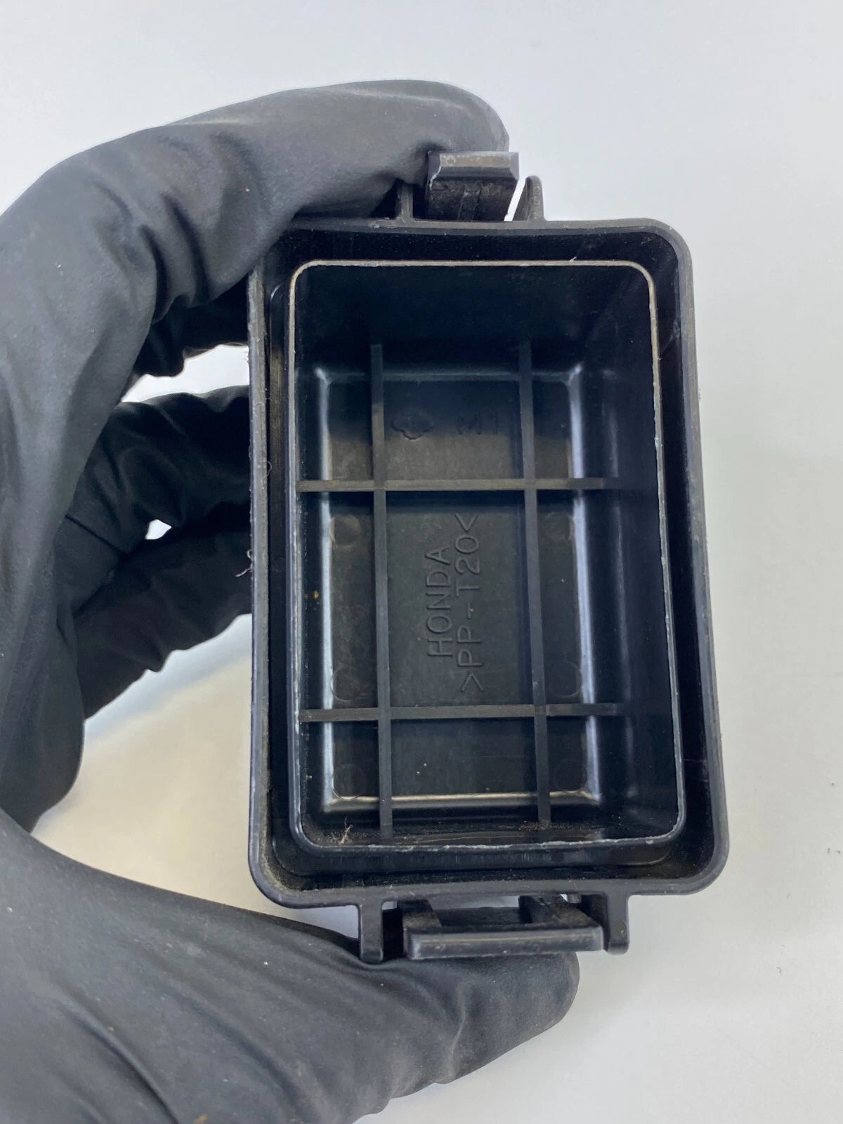 1999-2004 HONDA ODYSSEY 3.5L V6 AT SMALL ENGINE FUSE RELAY BOX COVER LID CAP OEM