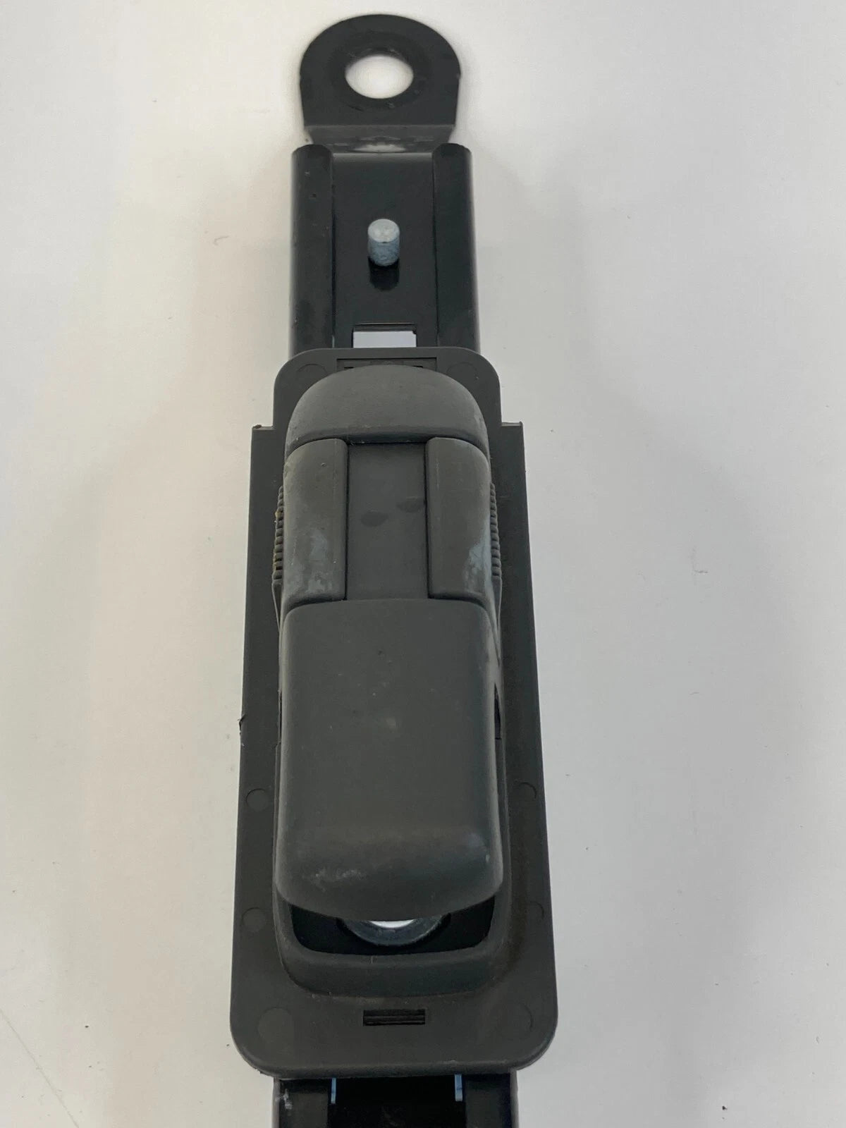 2004-2009 CHEVROLET COLORADO FRONT LEFT SEAT BELT HEIGHT ADJUSTER OEM S41050052S