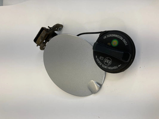 08 09 10 11 FORD FOCUS SEDAN 2.0 FUEL FILLER GAS LID DOOR COVER W/ TANK CAP TOP