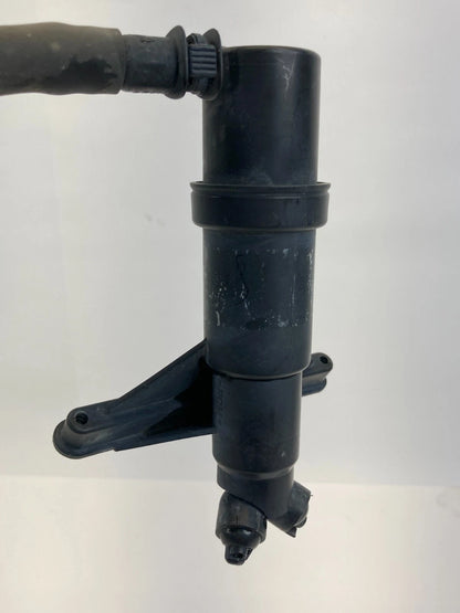 2004-2007 BMW 530I 525I FRONT RIGHT PASSENGER SIDE HEADLIGHT WASHER NOZZLE OEM