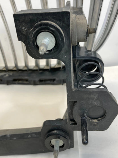 1998-2002 LINCOLN TOWN CAR FRONT UPPER GRILLE CHROME W/ EMBLEM XW13-8200-BA OEM