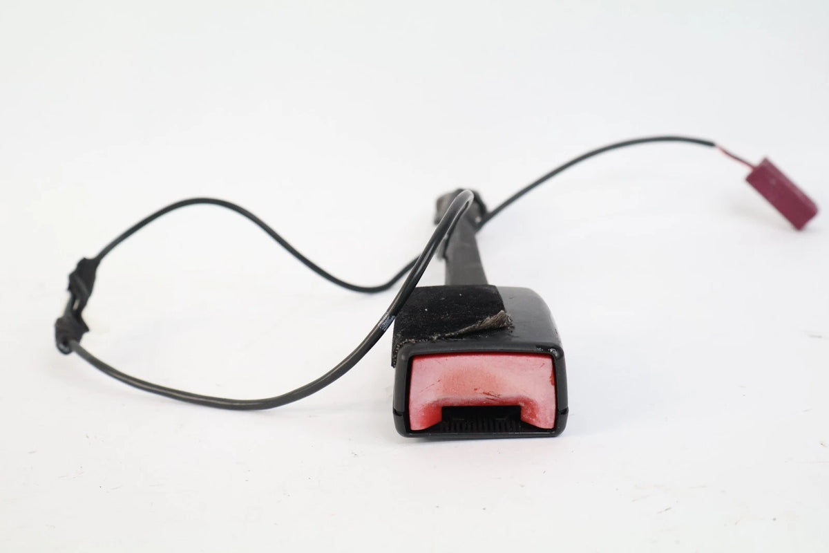 2012-2014 FORD FOCUS FRONT RIGHT PASSENGER SEAT BELT BUCKLE BM51-61208-BCW OEM