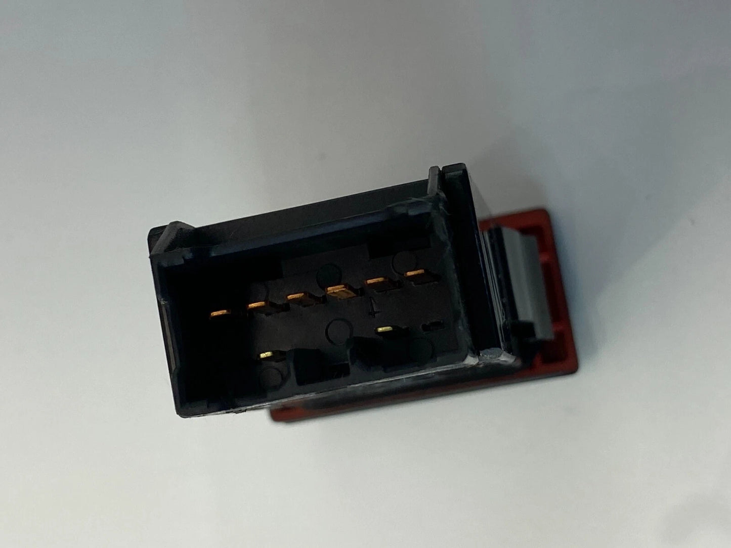 2002 2003 2004 KIA SPECTRA DASH HAZARD LIGHT WARNING EMERGENCY BUTTON SWITCH OEM