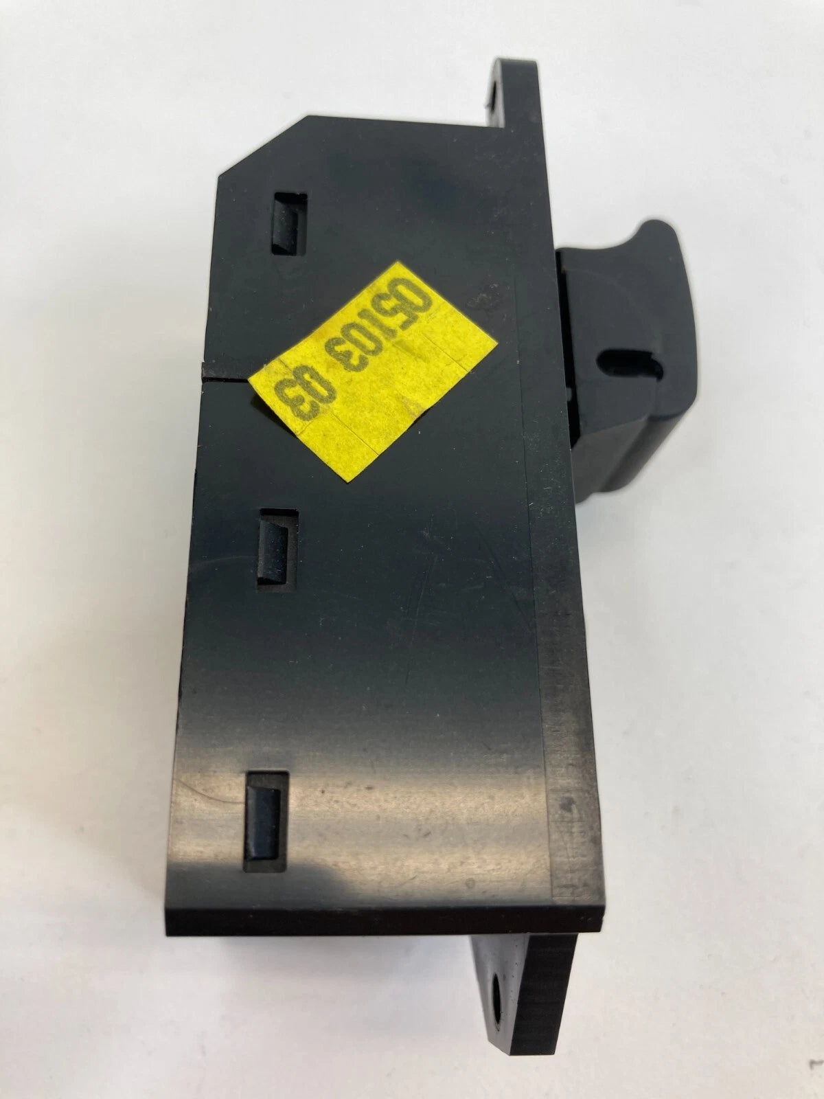 2004-2008 ACURA TL REAR RIGHT SIDE POWER WINDOW CONTROL SWITCH BUTTON M24227