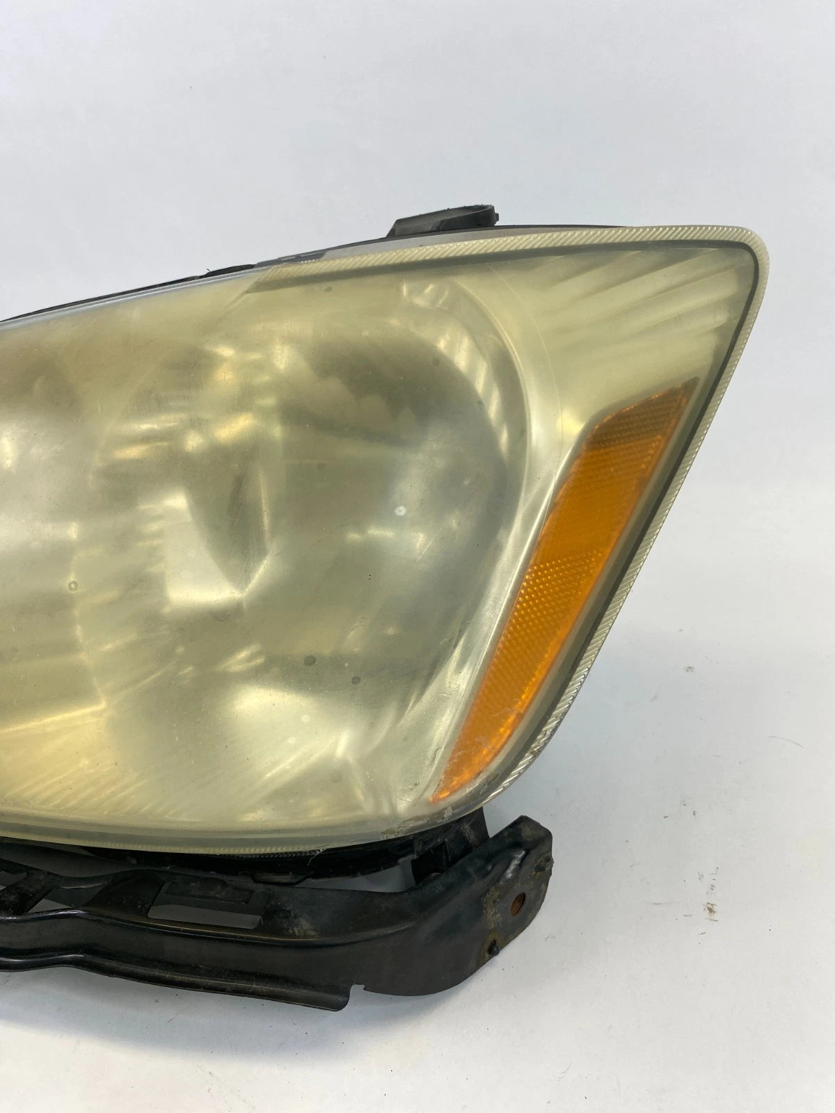 2005-2007 TOYOTA AVALON FRONT LEFT DRIVER HEADLIGHT HEADLAMP HALOGEN OEM