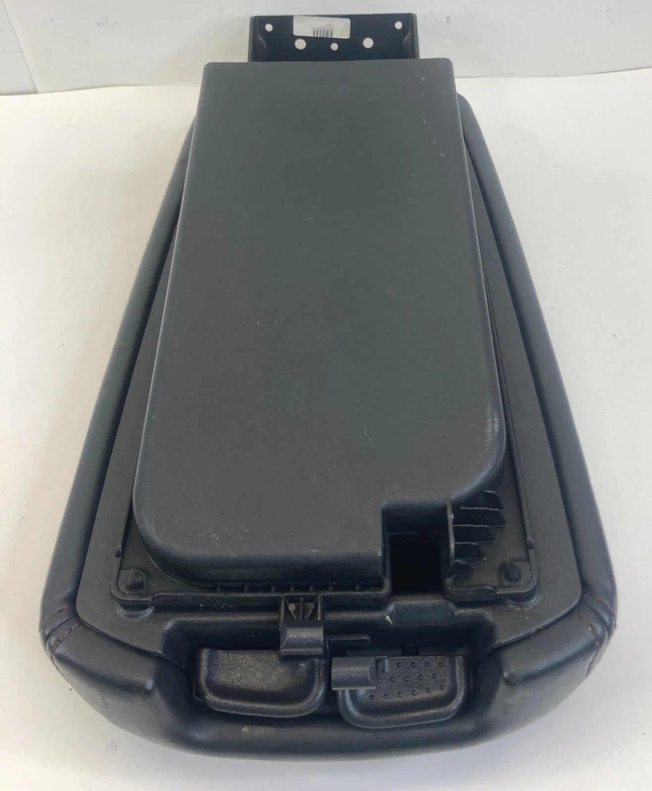 09 10 NISSAN MAXIMA CENTER CONSOLE ARM REST ARMREST LID COMPARTMENT OEM
