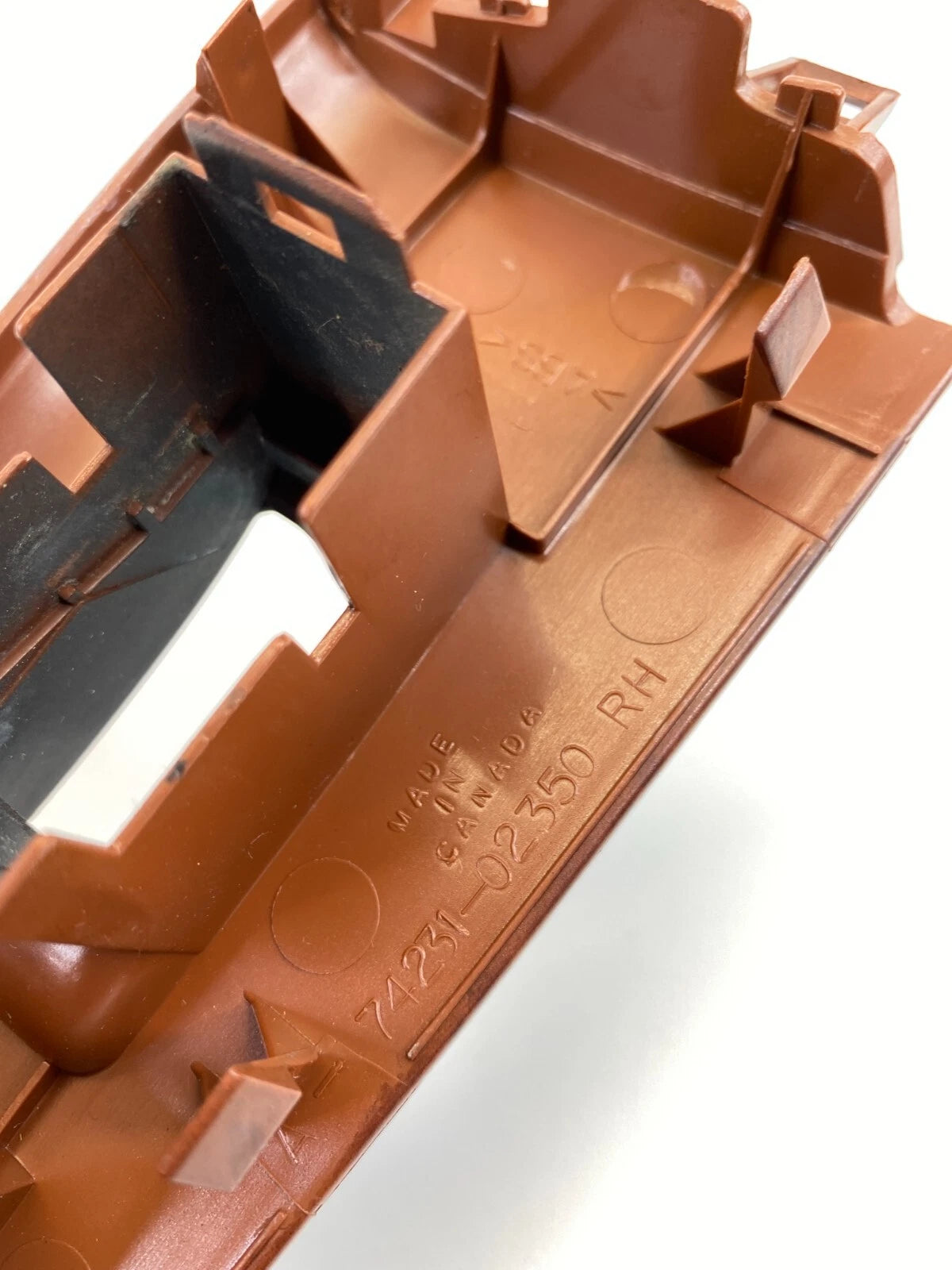 03-08 TOYOTA COROLLA FRONT RIGHT PASSENGER DOOR WINDOW SWITCH BEZEL 74231-02350