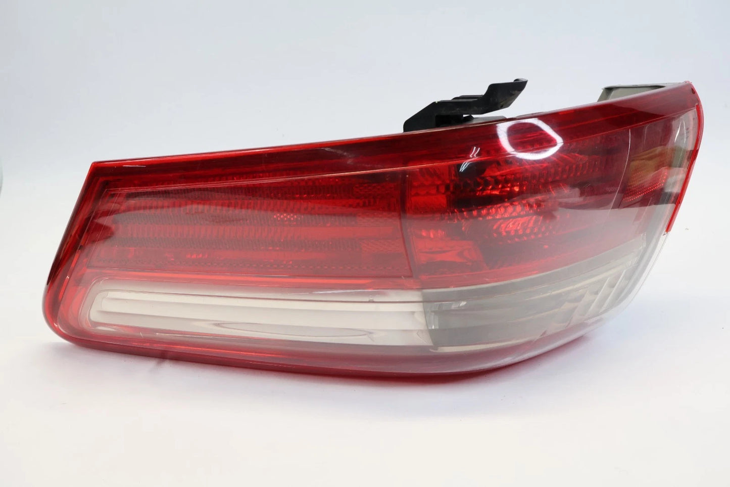 2007 2008 2009 TOYOTA CAMRY RIGHT PASSENGER SIDE TAILLIGHT OUTER TAIL LAMP OEM