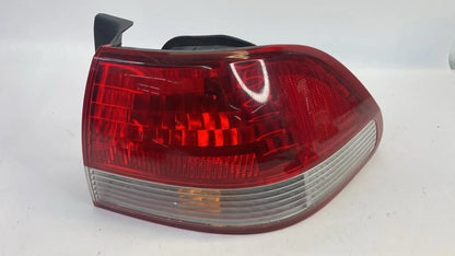 01 02 HONDA ACCORD SEDAN PASSENGER RIGHT TAILLIGHT QUARTER PANEL TAIL LIGHT OEM