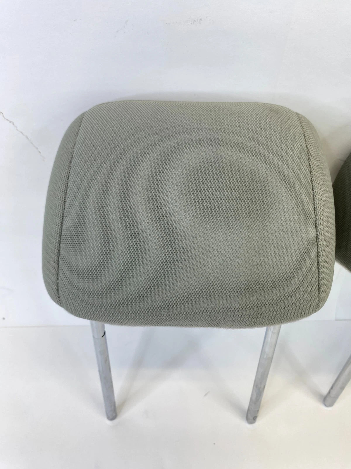 2012-2017 KIA RIO REAR LEFT & RIGHT SEAT HEADREST HEAD REST OEM