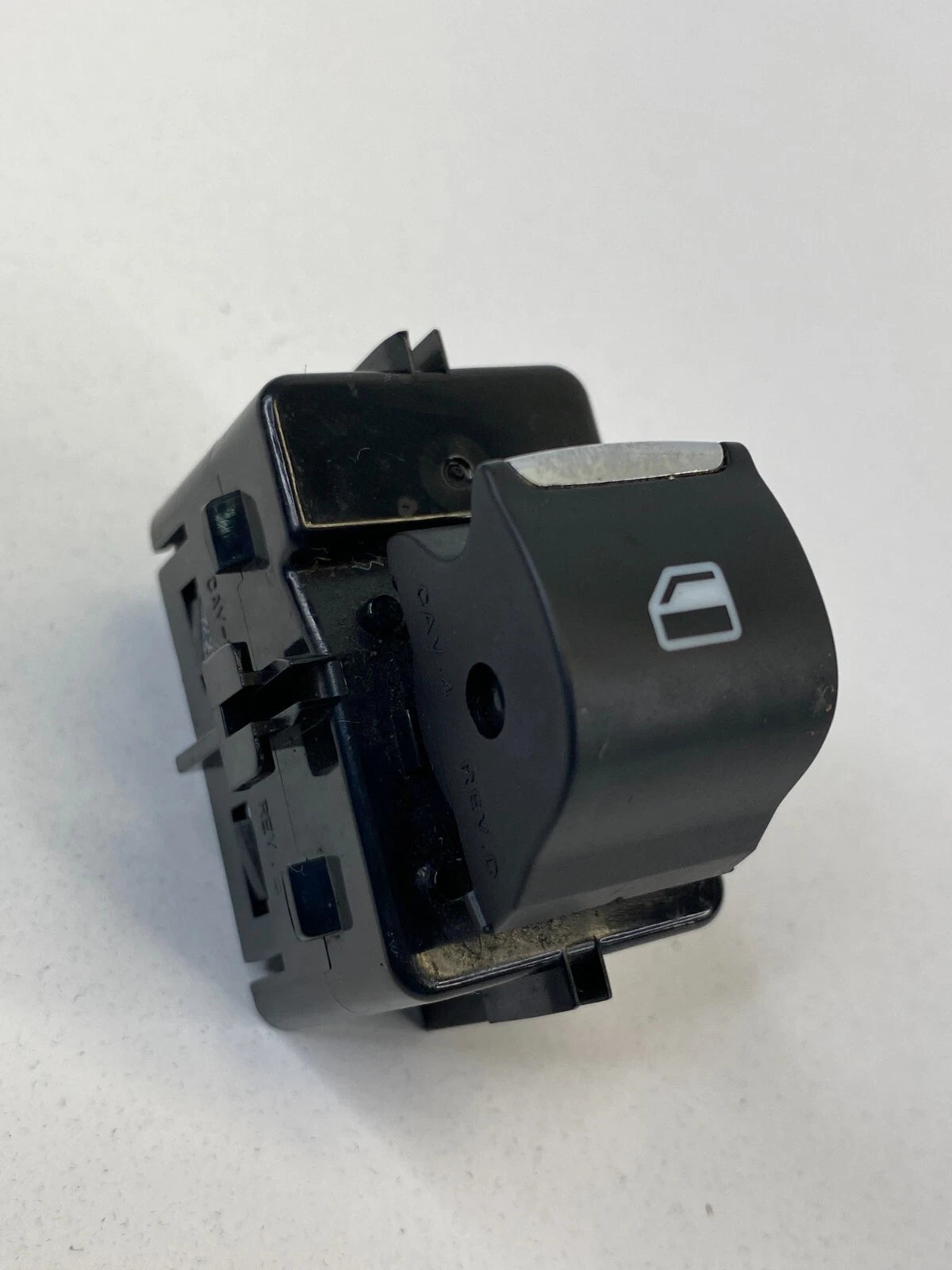 13-20 FORD FUSION REAR LEFT SIDE DOOR POWER WINDOW CONTROL SWITCH DG9T-14529 OEM