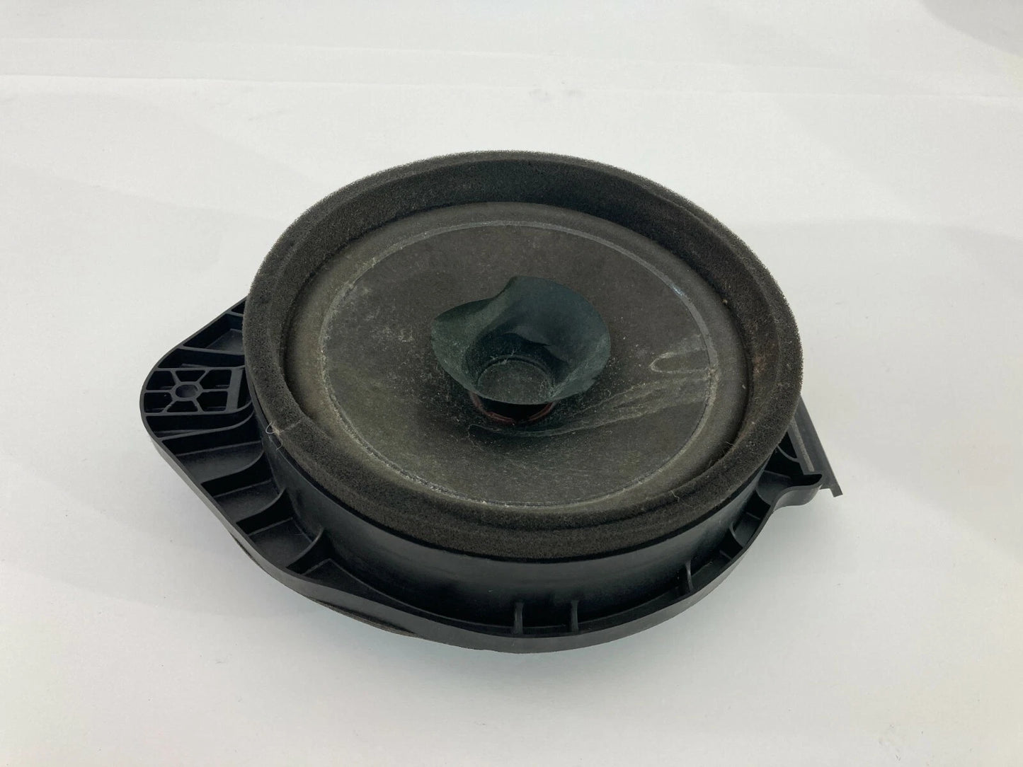 11-16 CHEVROLET CRUZE 12-17 VERANO REAR LEFT BACK DOOR AUDIO SPEAKER RR LH OEM