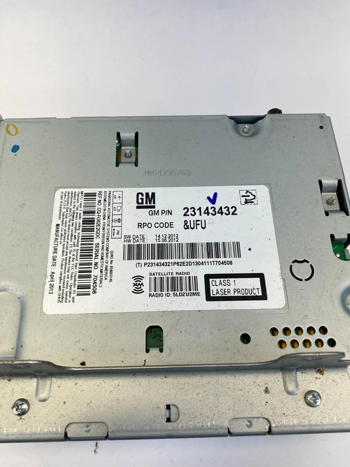2013 13 GMC TERRAIN RADIO AM/FM CD PLAYER RECEIVER MODULE UNIT 23143432 OEM