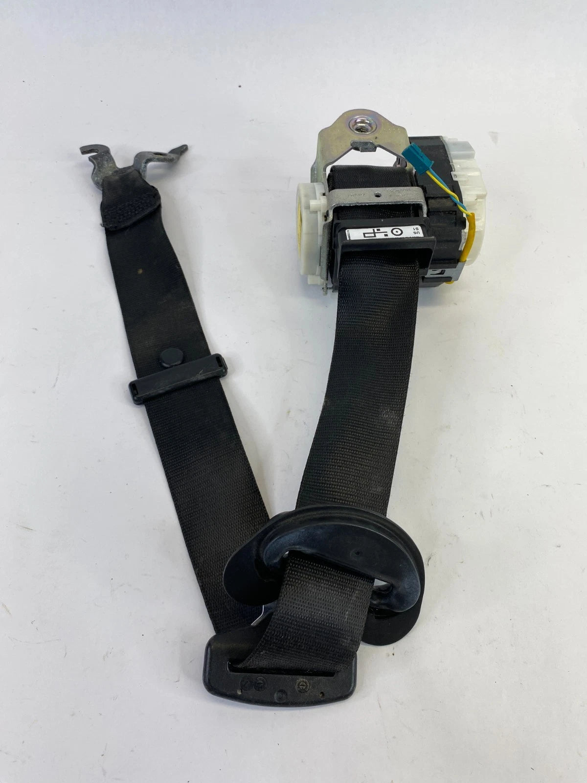 2011 2012 BMW 3 SERIES E90 E91 FRONT LEFT DRIVER SIDE SEAT BELT BLACK OEM
