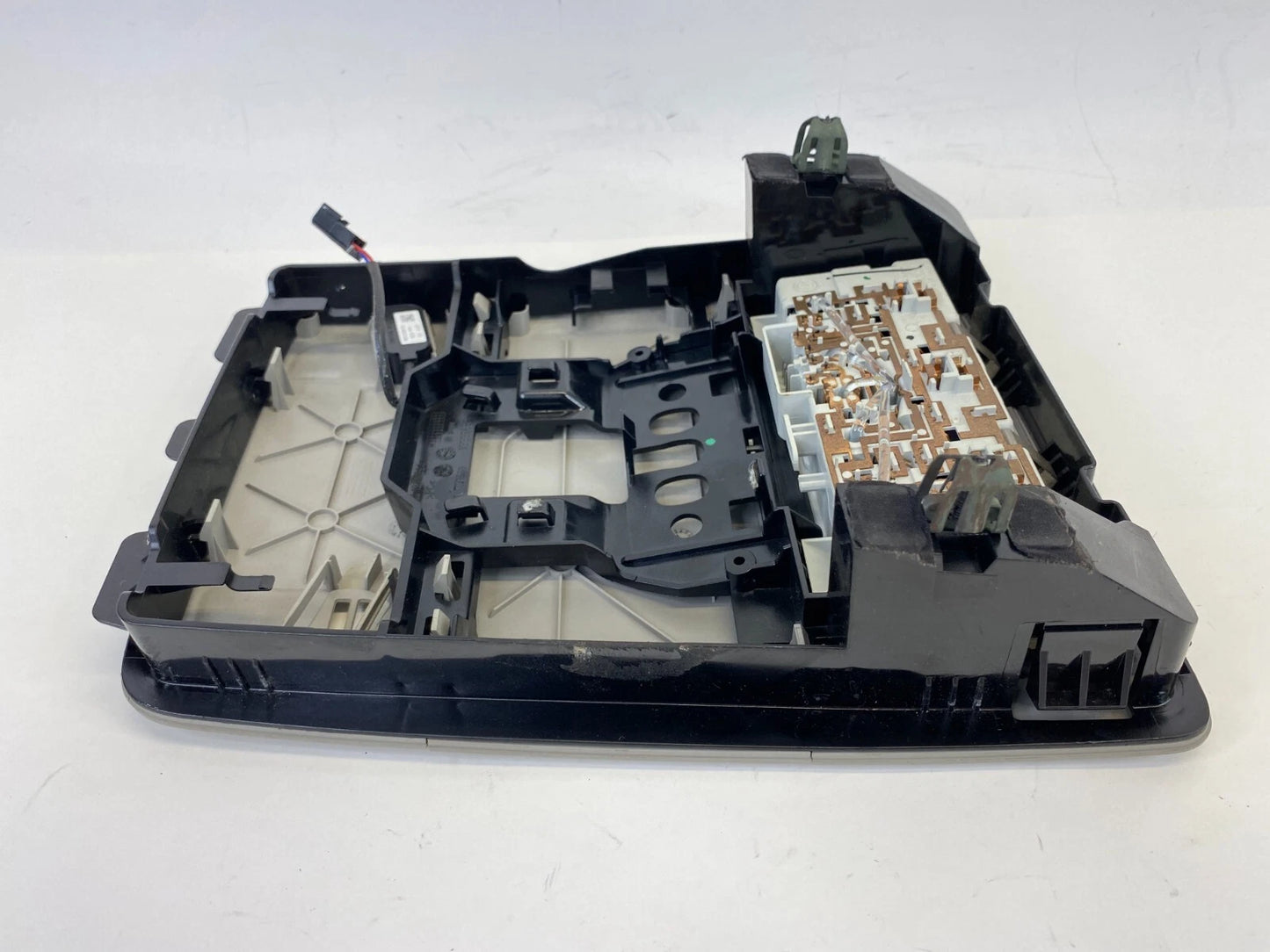 2011 BUICK REGAL FRONT ROOF OVERHEAD CONSOLE DOME MAP LIGHT LAMP 5180510AA OEM