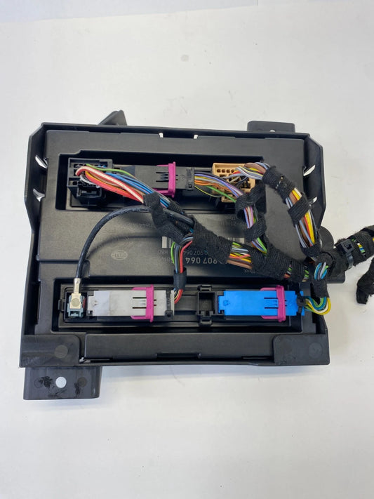 2008-2010 AUDI A5 QUATTRO KEYLESS ENTRY BODY CONTROL MODULE BCM 8K0-907-064-AG